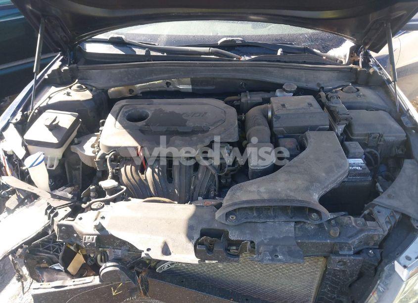 Photo 10 of 2019 Kia Optima LX (VIN 5XXGT4L35KG363804)