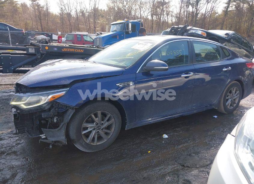 Photo 15 of 2019 Kia Optima LX (VIN 5XXGT4L35KG363804)