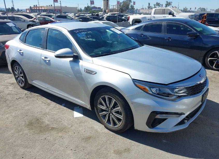 2019 Kia Optima LX (VIN 5XXGT4L35KG367562) main photo
