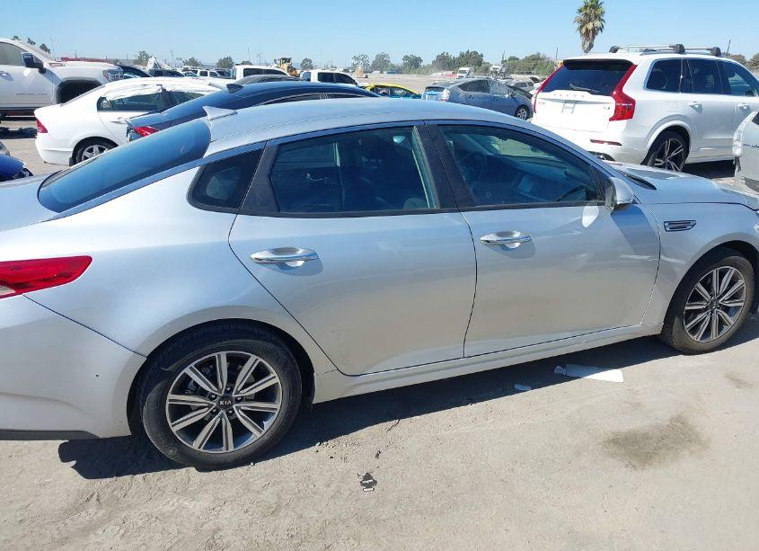 Photo 12 of 2019 Kia Optima LX (VIN 5XXGT4L35KG367562)