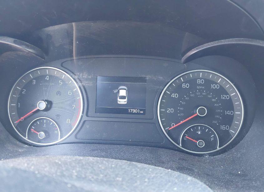 Photo 7 of 2019 Kia Optima LX (VIN 5XXGT4L35KG367562)