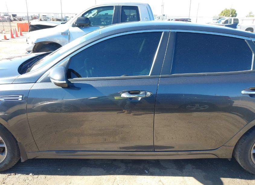 Photo 15 of 2019 Kia Optima LX (VIN 5XXGT4L35KG378397)