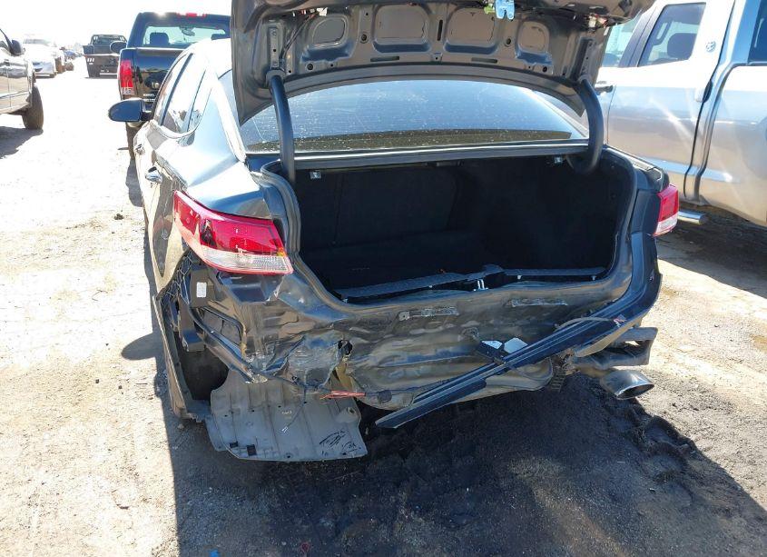 Photo 6 of 2019 Kia Optima LX (VIN 5XXGT4L35KG378397)