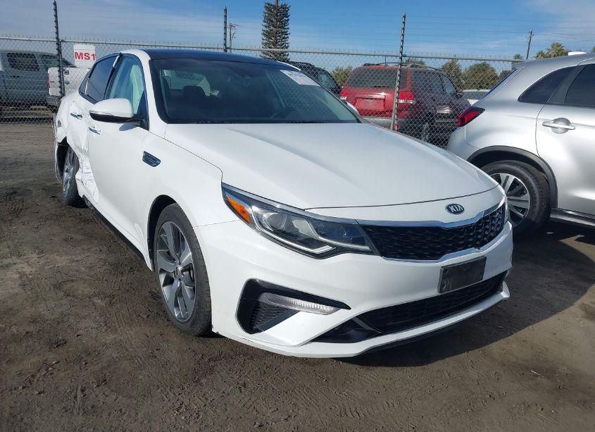 2019 Kia Optima S (VIN 5XXGT4L35KG379503) main photo