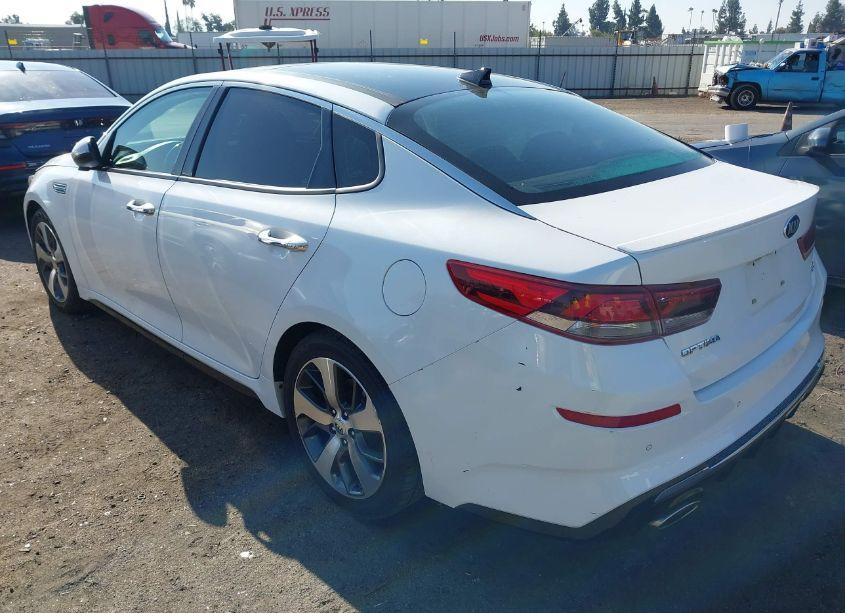 Photo 3 of 2019 Kia Optima S (VIN 5XXGT4L35KG379503)