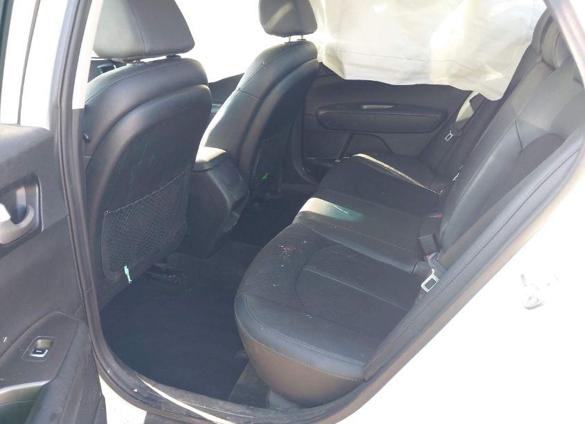 Photo 8 of 2019 Kia Optima S (VIN 5XXGT4L35KG379503)