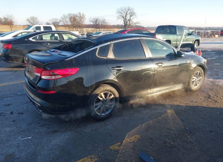 Photo 4 of 2020 Kia Optima LX (VIN 5XXGT4L35LG396528)