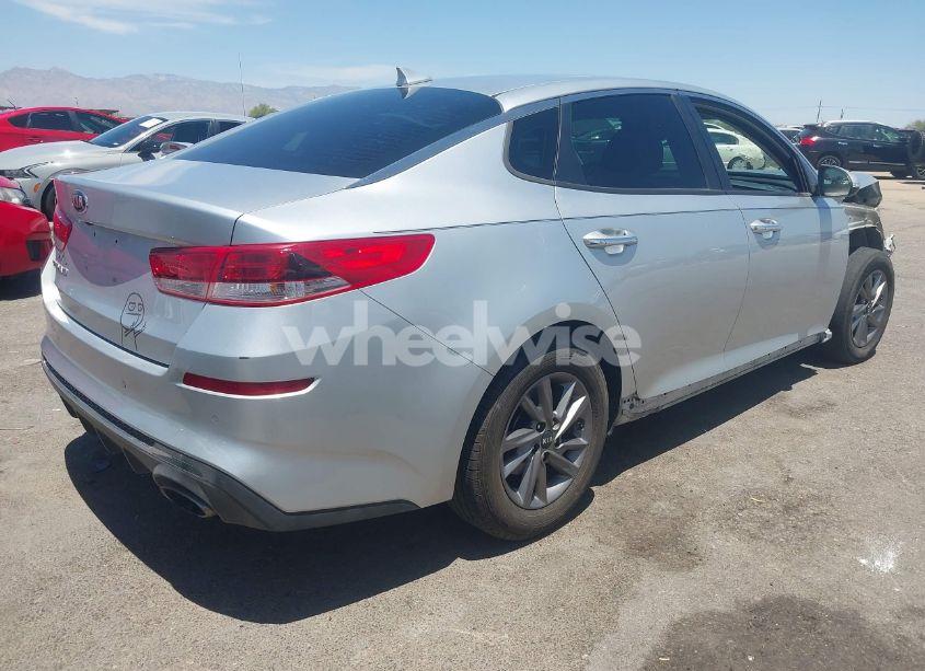 Photo 4 of 2020 Kia Optima LX (VIN 5XXGT4L35LG401081)