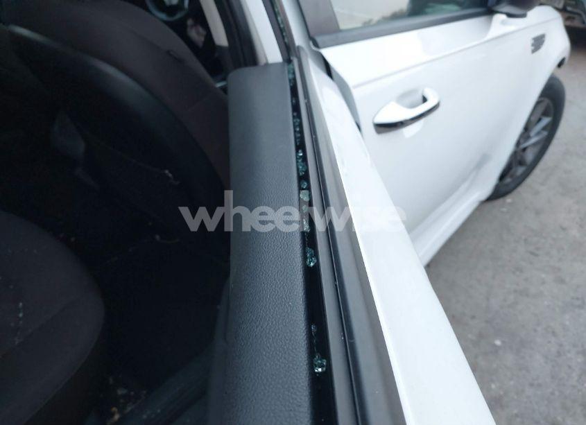 Photo 18 of 2020 Kia Optima LX (VIN 5XXGT4L35LG402764)