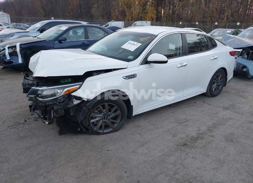 Photo 2 of 2020 Kia Optima LX (VIN 5XXGT4L35LG402764)