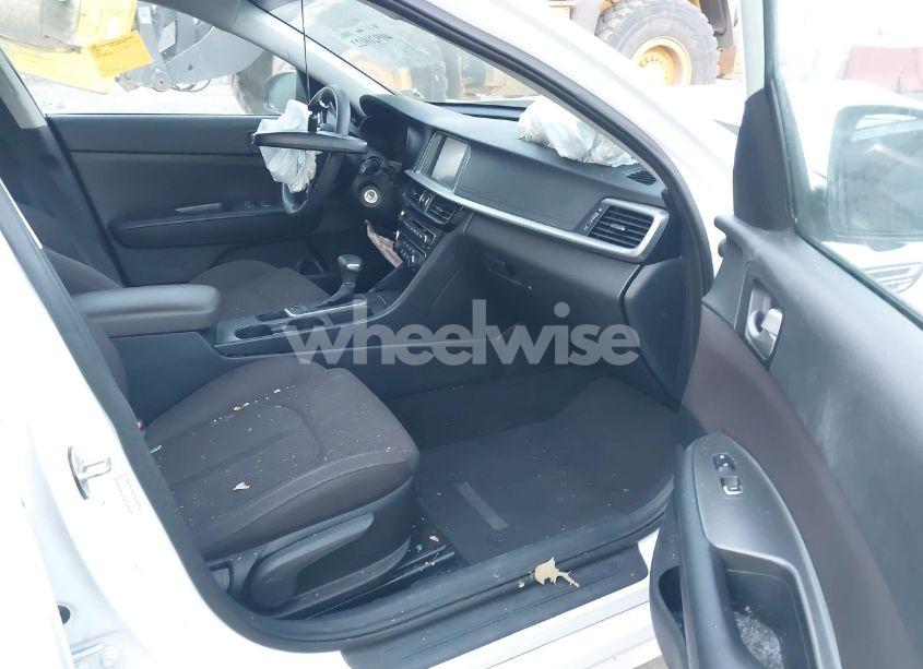 Photo 5 of 2020 Kia Optima LX (VIN 5XXGT4L35LG402764)