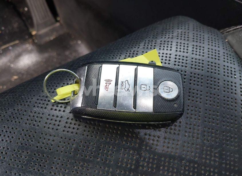 Photo 11 of 2020 Kia Optima SE (VIN 5XXGT4L35LG441001)