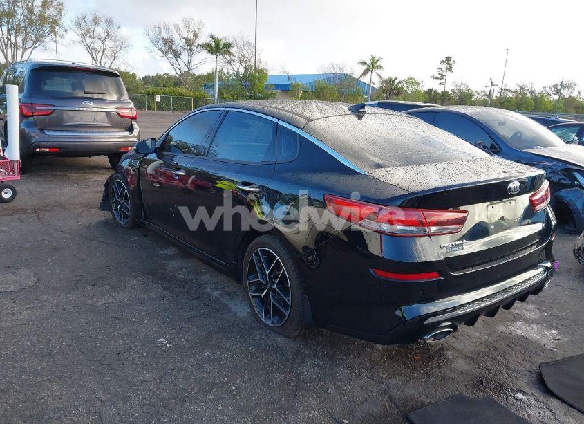 Photo 3 of 2020 Kia Optima SE (VIN 5XXGT4L35LG441001)