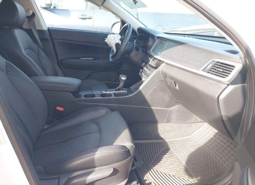 Photo 5 of 2020 Kia Optima SE (VIN 5XXGT4L35LG444321)