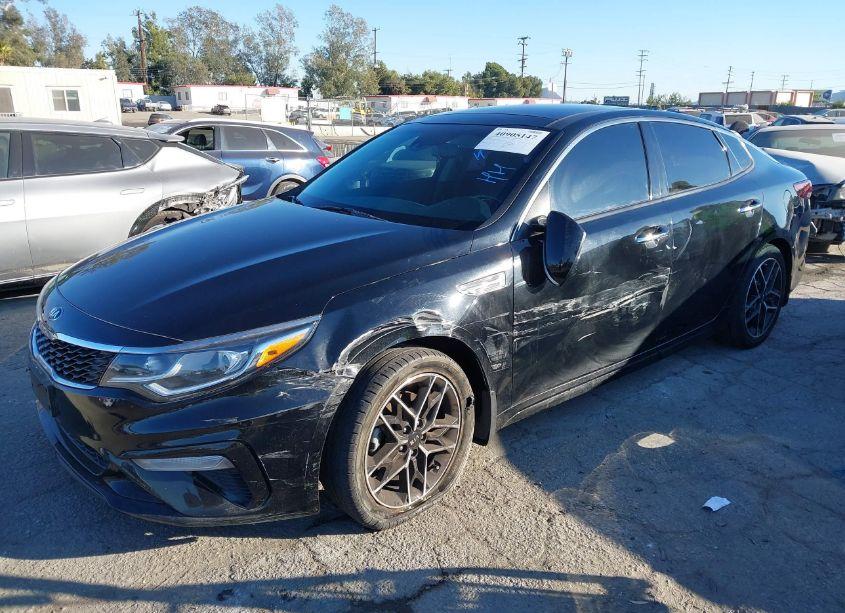 Photo 2 of 2020 Kia Optima SE (VIN 5XXGT4L35LG446103)