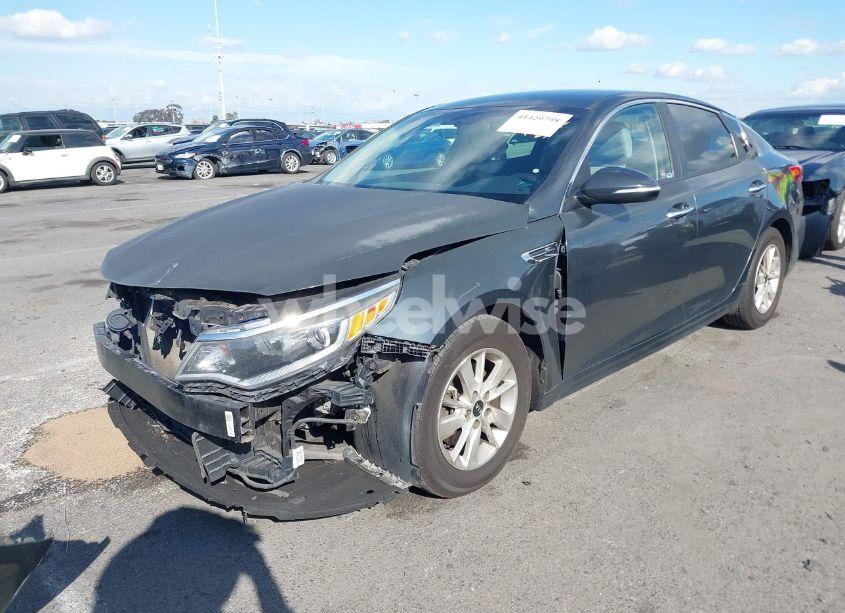 Photo 2 of 2016 Kia Optima LX (VIN 5XXGT4L36GG006669)