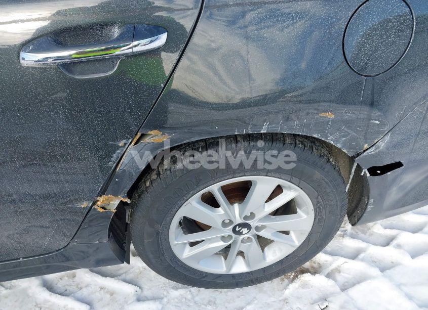 Photo 19 of 2016 Kia Optima LX (VIN 5XXGT4L36GG023746)