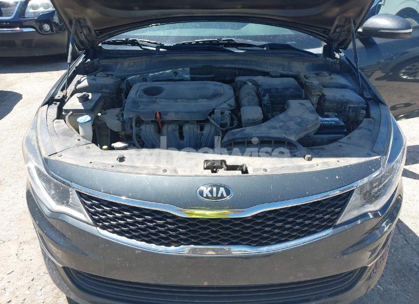 Photo 10 of 2016 Kia Optima LX (VIN 5XXGT4L36GG024394)