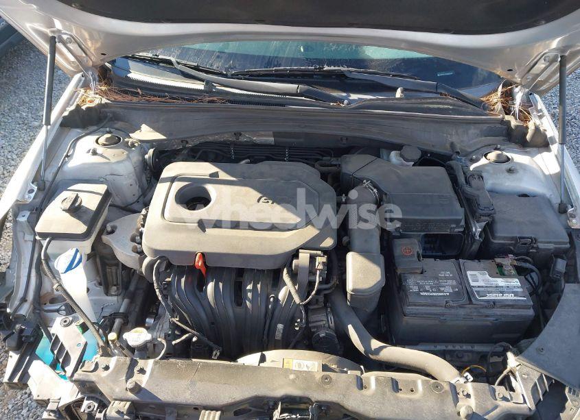 Photo 10 of 2016 Kia Optima LX (VIN 5XXGT4L36GG060456)