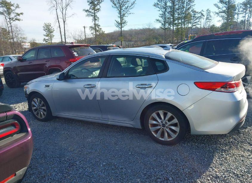 Photo 14 of 2016 Kia Optima LX (VIN 5XXGT4L36GG060456)