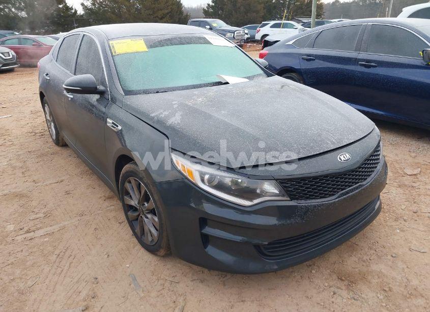 2016 Kia Optima LX (VIN 5XXGT4L36GG062112) main photo