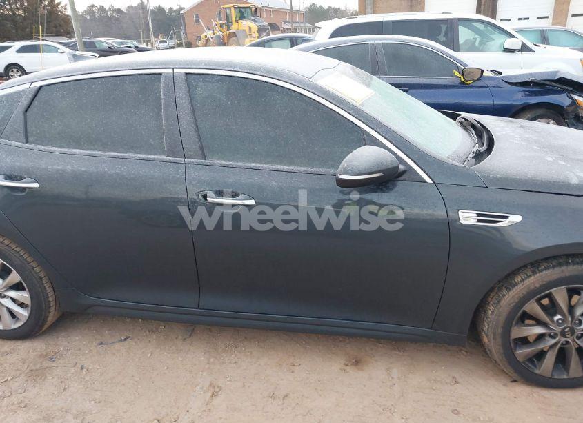 Photo 13 of 2016 Kia Optima LX (VIN 5XXGT4L36GG062112)