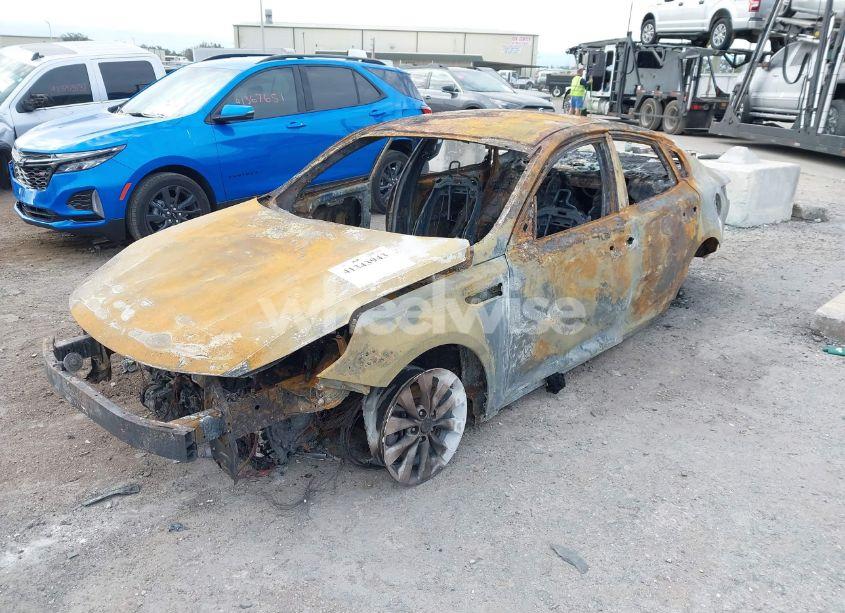 Photo 2 of 2016 Kia Optima LX (VIN 5XXGT4L36GG062286)