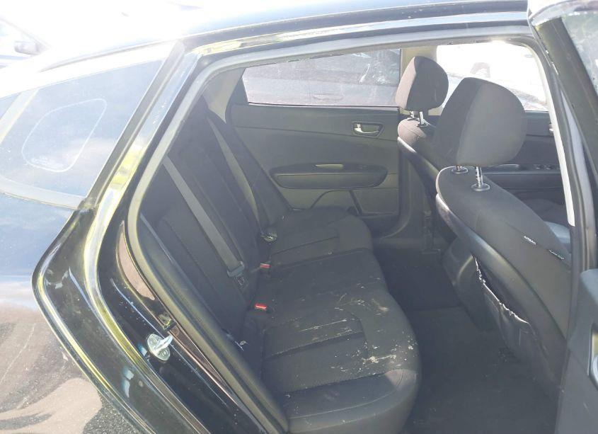 Photo 8 of 2016 Kia Optima LX (VIN 5XXGT4L36GG087477)