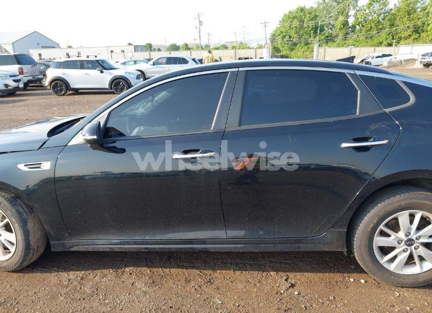 Photo 14 of 2016 Kia Optima LX (VIN 5XXGT4L36GG092839)