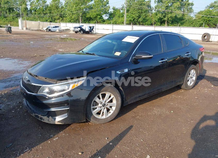 Photo 2 of 2016 Kia Optima LX (VIN 5XXGT4L36GG092839)