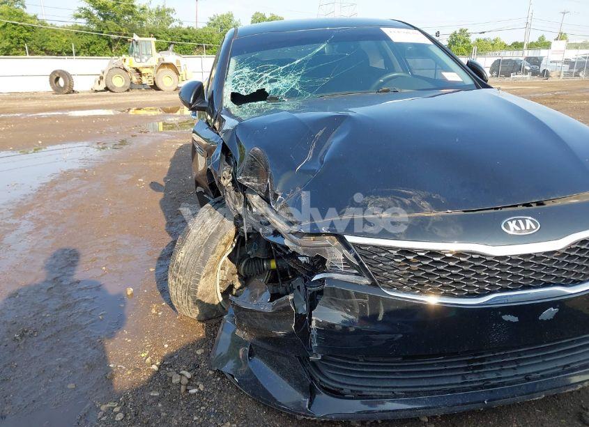 Photo 6 of 2016 Kia Optima LX (VIN 5XXGT4L36GG092839)