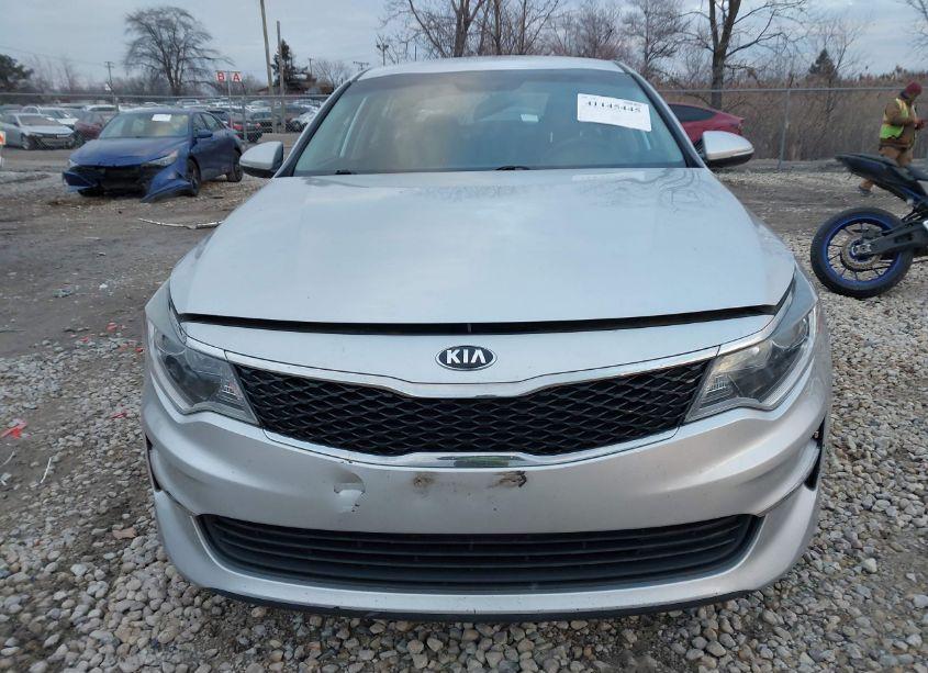 Photo 12 of 2016 Kia Optima LX (VIN 5XXGT4L36GG093733)