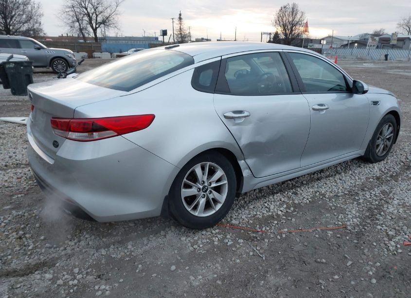 Photo 4 of 2016 Kia Optima LX (VIN 5XXGT4L36GG093733)