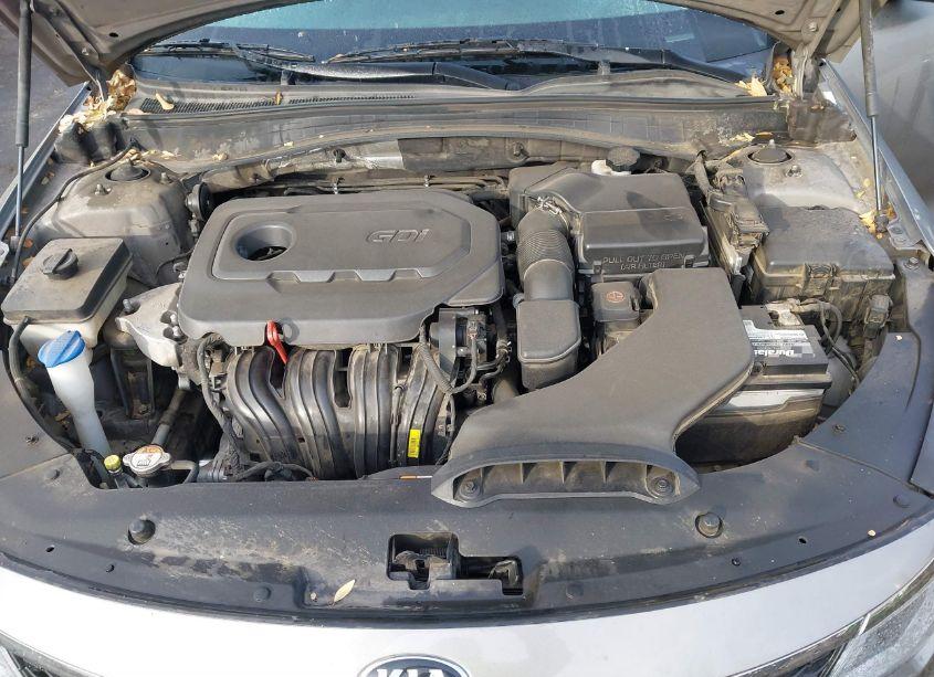 Photo 10 of 2016 Kia Optima LX (VIN 5XXGT4L36GG101412)