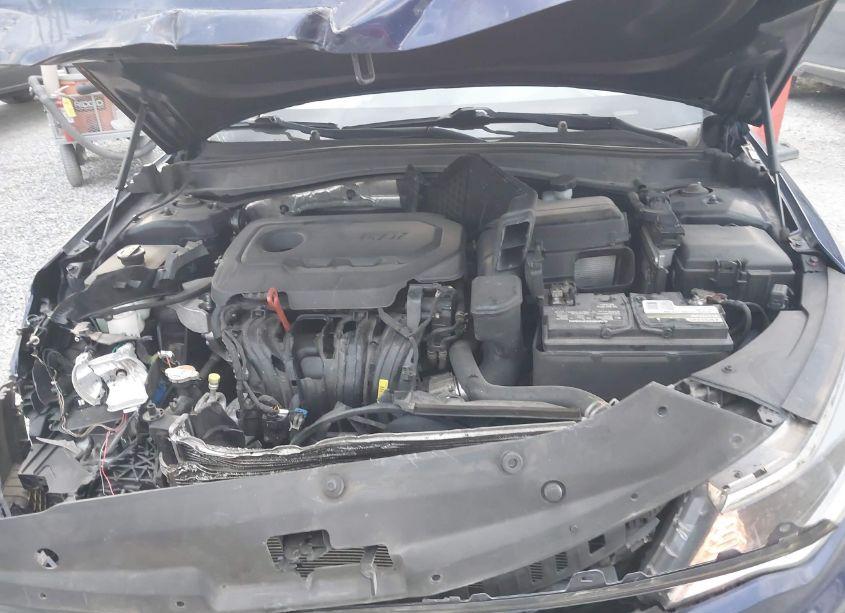 Photo 10 of 2016 Kia Optima LX (VIN 5XXGT4L36GG109395)