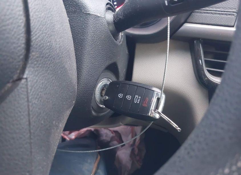 Photo 11 of 2016 Kia Optima LX (VIN 5XXGT4L36GG109395)