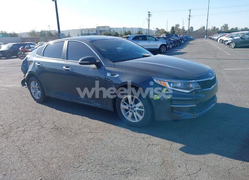 2016 Kia Optima LX (VIN 5XXGT4L36GG118050) main photo