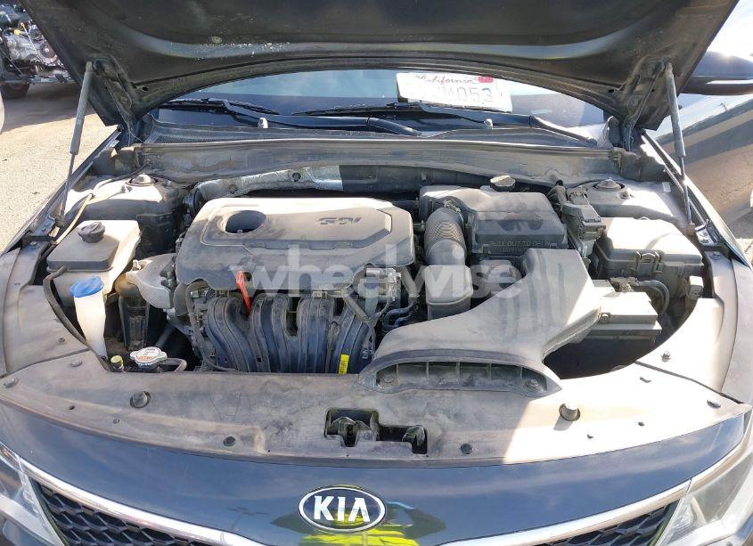 Photo 10 of 2016 Kia Optima LX (VIN 5XXGT4L36GG118050)