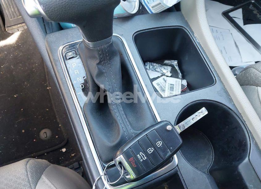 Photo 11 of 2016 Kia Optima LX (VIN 5XXGT4L36GG118050)