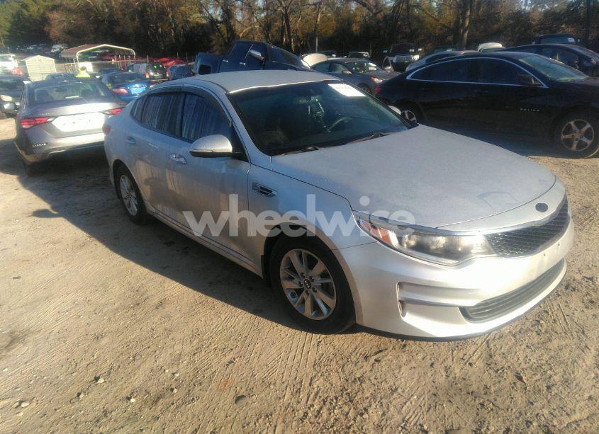 2016 Kia Optima LX (VIN 5XXGT4L36GG120039) main photo
