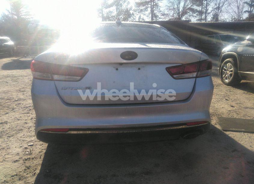 Photo 16 of 2016 Kia Optima LX (VIN 5XXGT4L36GG120039)