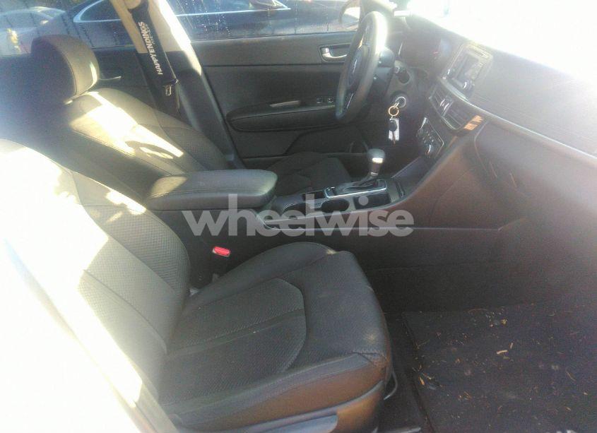 Photo 5 of 2016 Kia Optima LX (VIN 5XXGT4L36GG120039)