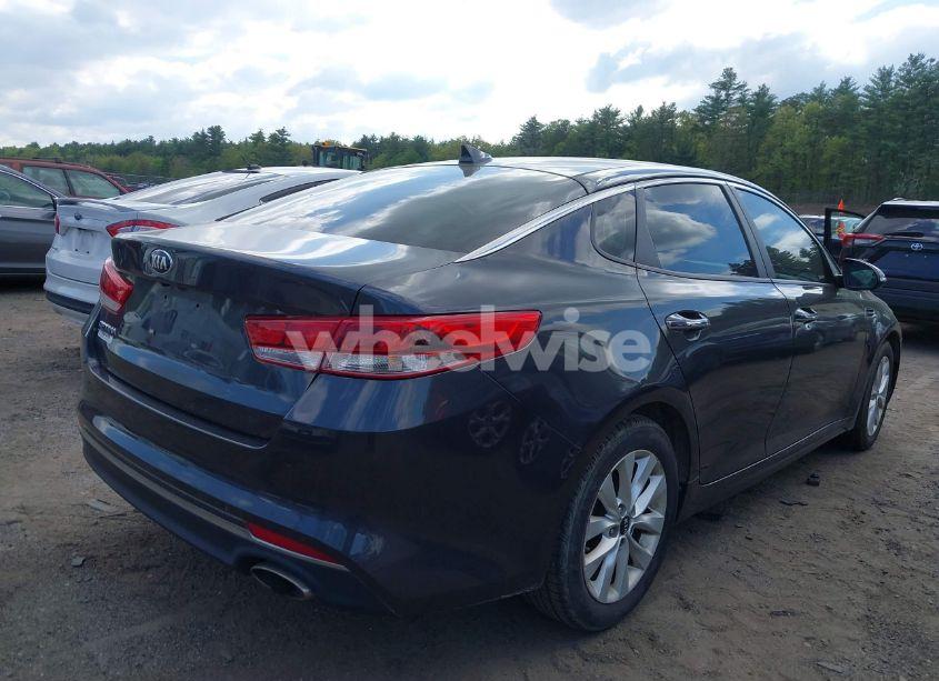 Photo 4 of 2017 Kia Optima LX (VIN 5XXGT4L36HG133813)