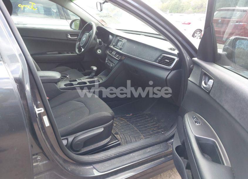 Photo 5 of 2017 Kia Optima LX (VIN 5XXGT4L36HG133813)