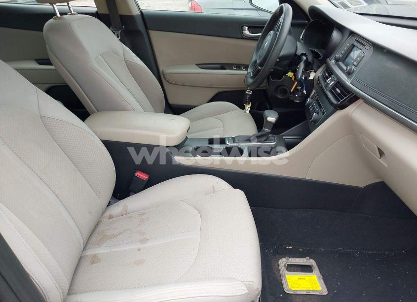 Photo 5 of 2017 Kia Optima LX (VIN 5XXGT4L36HG145315)