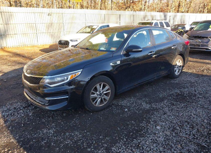 Photo 2 of 2017 Kia Optima LX (VIN 5XXGT4L36HG157075)