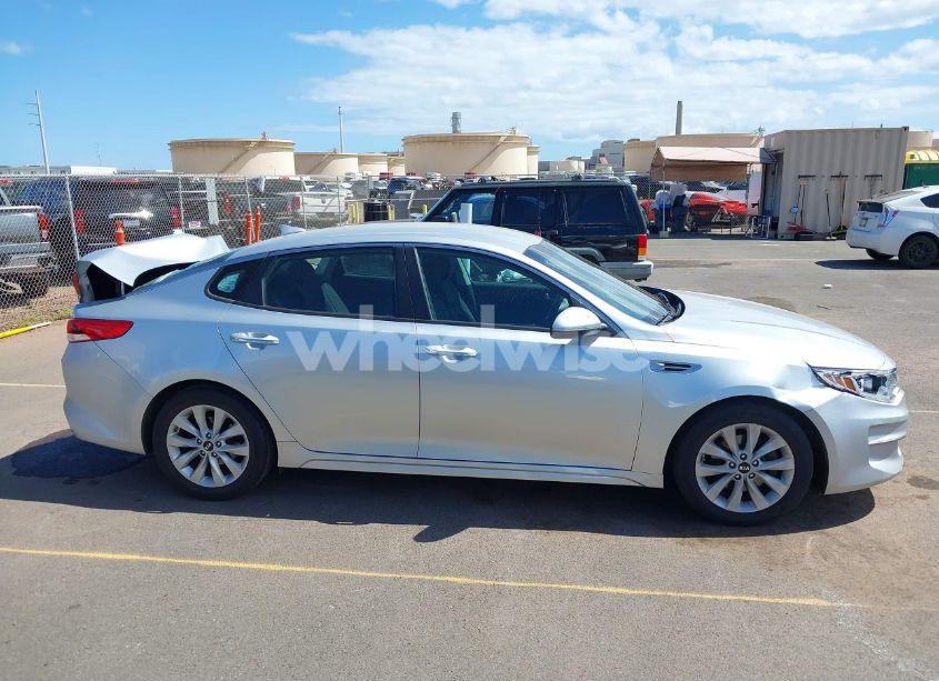 Photo 13 of 2017 Kia Optima LX (VIN 5XXGT4L36HG164429)