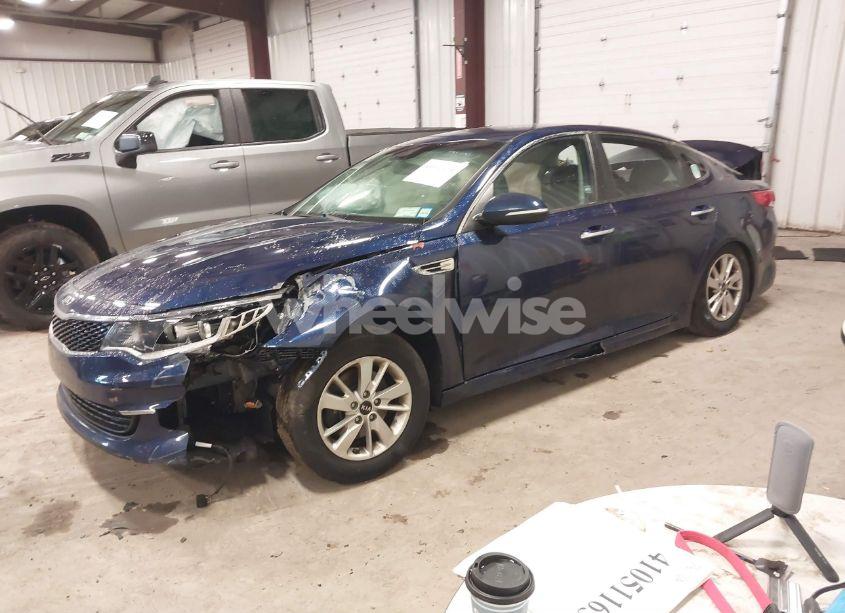 Photo 2 of 2017 Kia Optima LX (VIN 5XXGT4L36HG174670)