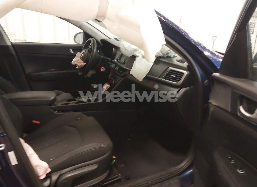 Photo 5 of 2017 Kia Optima LX (VIN 5XXGT4L36HG174670)