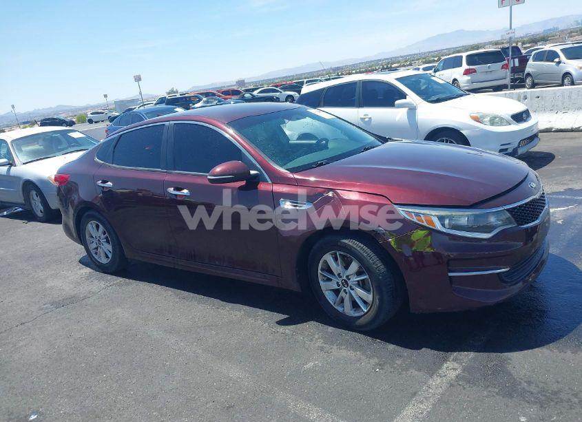 Photo 6 of 2018 Kia Optima LX (VIN 5XXGT4L36JG179485)